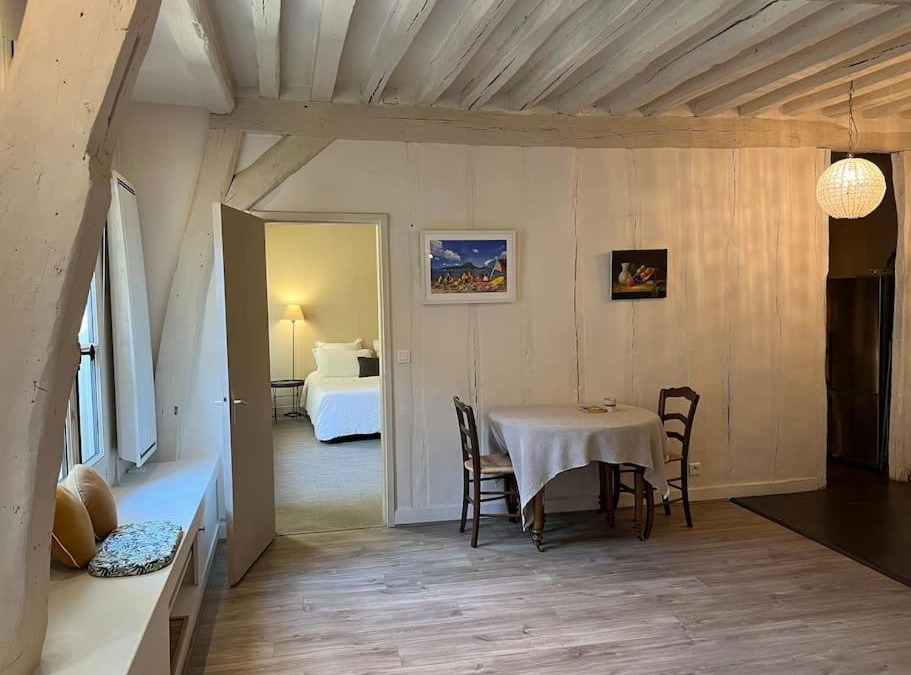 Saint-Germain-en-Laye Apartment | La Clé d'Anne
