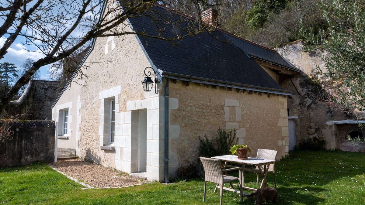 Nazelles-Negron House | La Closerie, adorable house, park of the Ormeaux castle, 6 km from Amboise.