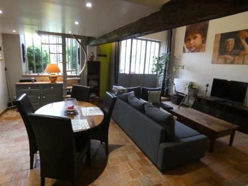 Roinville House | La Closerie DAUVILLIERS