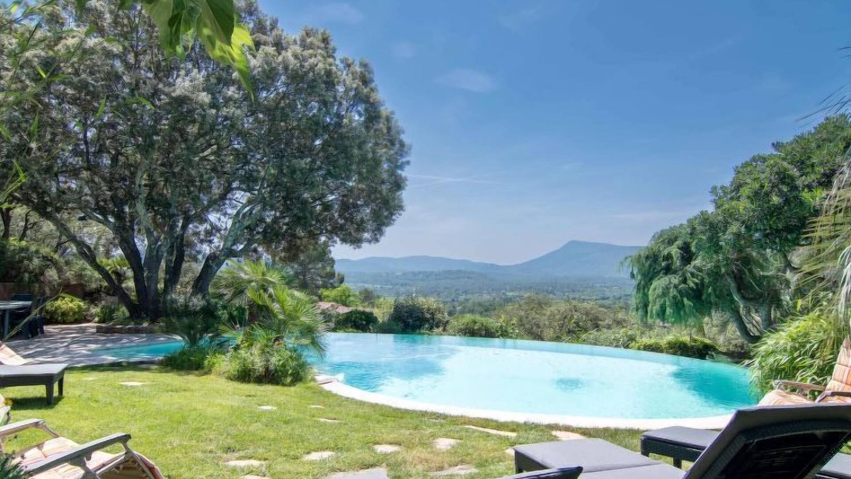 Gareoult House | La Colline by Interhome
