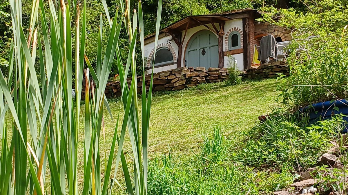 Bagnac-sur-Cele Cabin | La Comté "Where the frogs sing