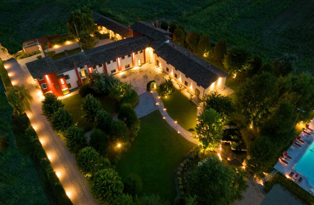 Moscazzano Hotel | La Corte San Lorenzo