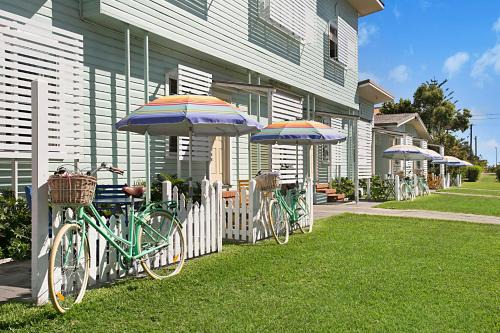 Bilinga Hotel | La Costa Beachside Motel