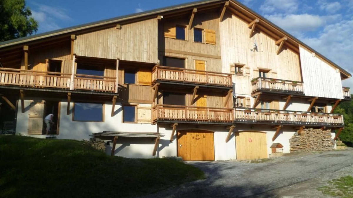 Notre-Dame-de-Bellecombe House | LA Cour - Notre-dame-de-bellecombe