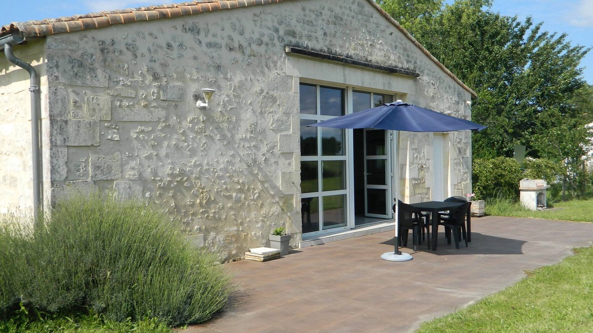 Saint-Hilaire-Du-Bois House | La Détente" country house