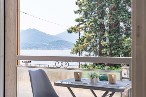 Musignano Apartment | La Darsena Front lake apartment