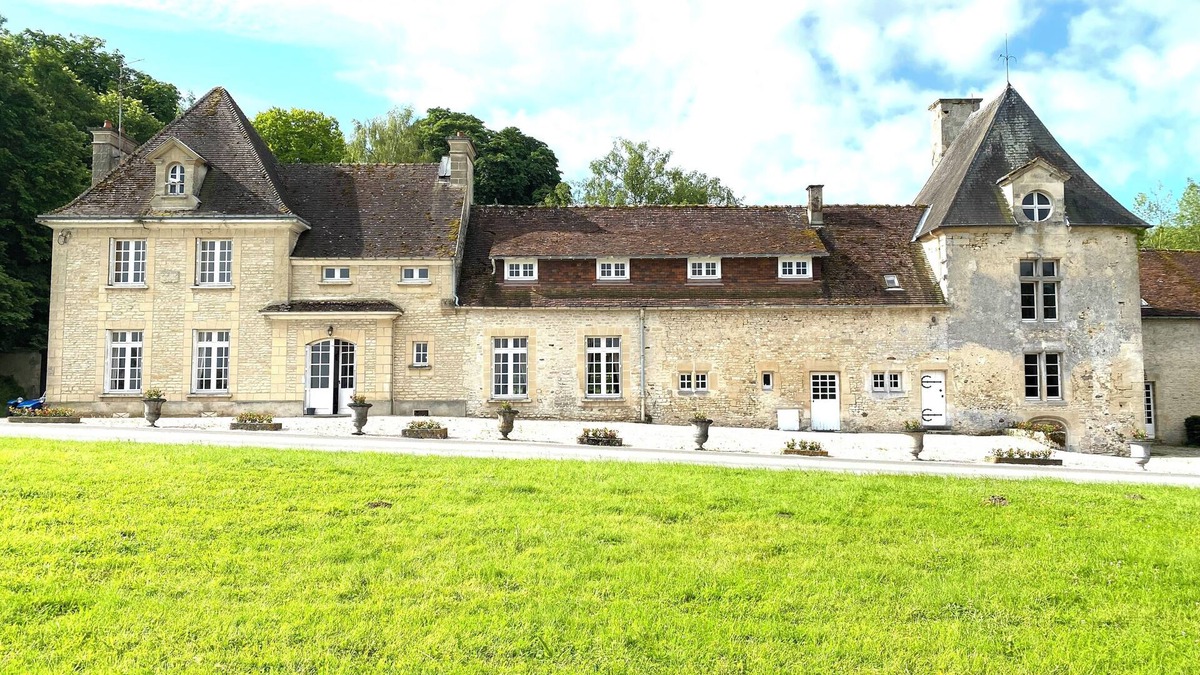 Villedieu-les-Bailleul House | La Demeure du Domaine de Tertu - 12 pers