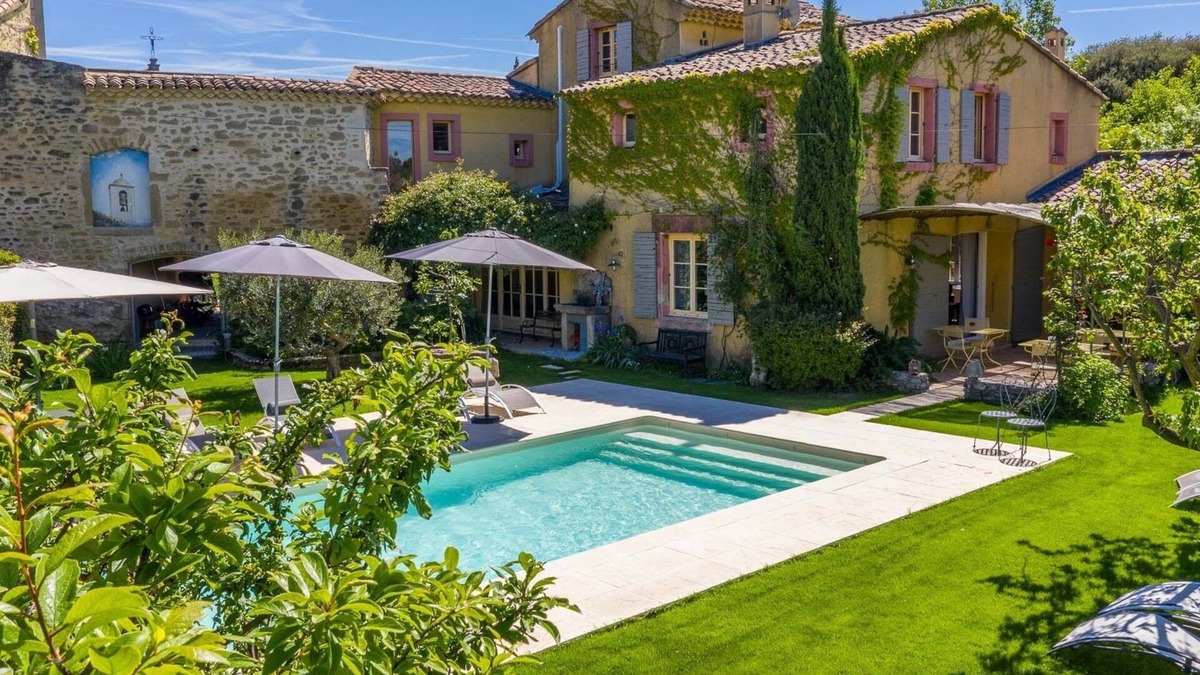 Colonzelle House | La Demeure de Cybèle | Gîte 10 pers. Drôme Provençale | Swimming pool & play area