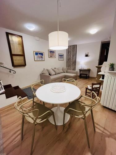 Spello Apartment | La Dimora di Bianca Holiday House