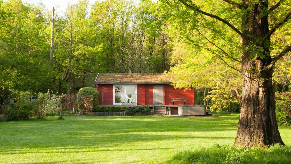 Knesselare Ski Chalet | La Dolce Vita cosy chalet in the middle of nature with sauna and jacuzzi