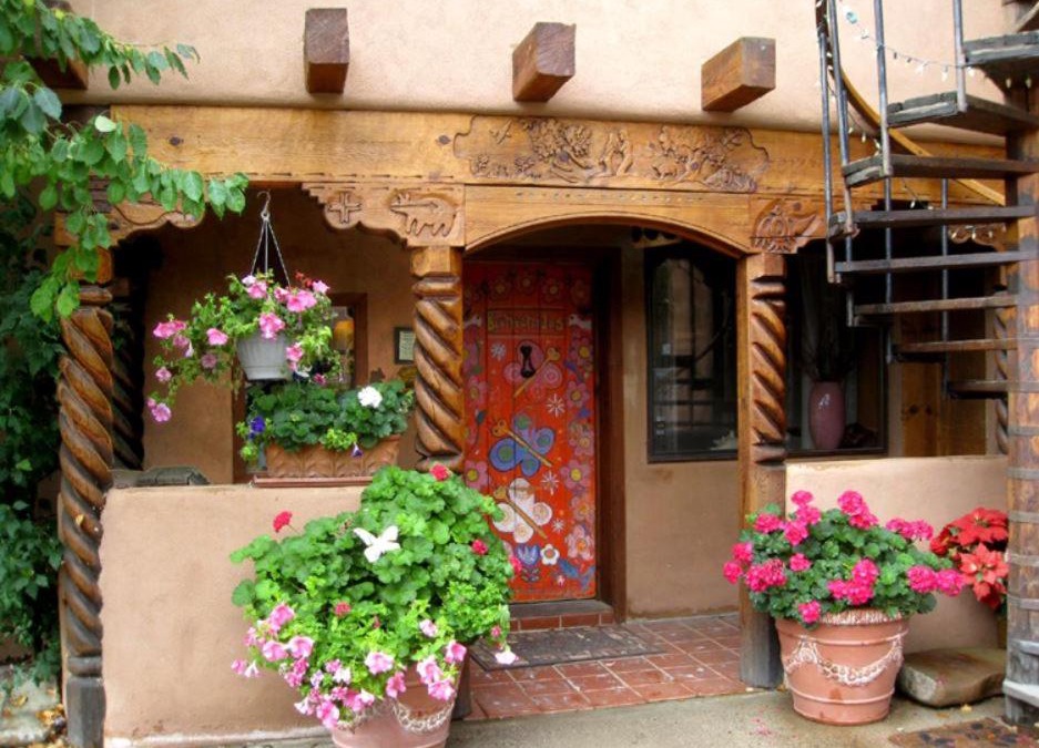 Taos Hotel | La Dona Luz Inn an Historic B&B