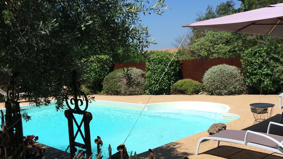 Taillades Villa | La Douce France - In the city centre!