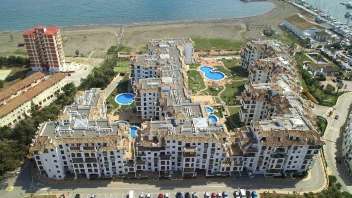 Manilva Apartment | La Duquesa Port, South facing ground floor apartment, with large terrace