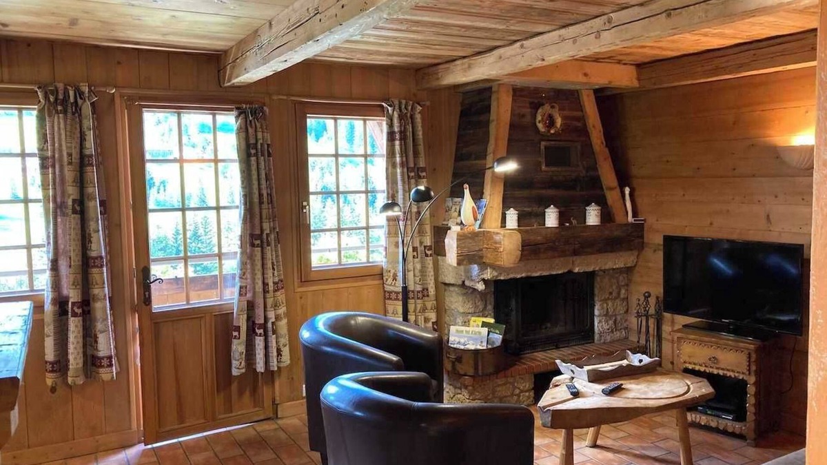 Notre-Dame-de-Bellecombe House | LA FERME DES FAVRAYS