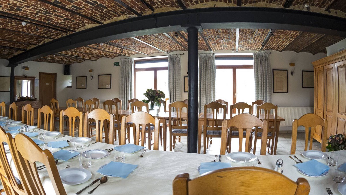Laneffe Bed & Breakfast | La Ferme Château de Laneffe