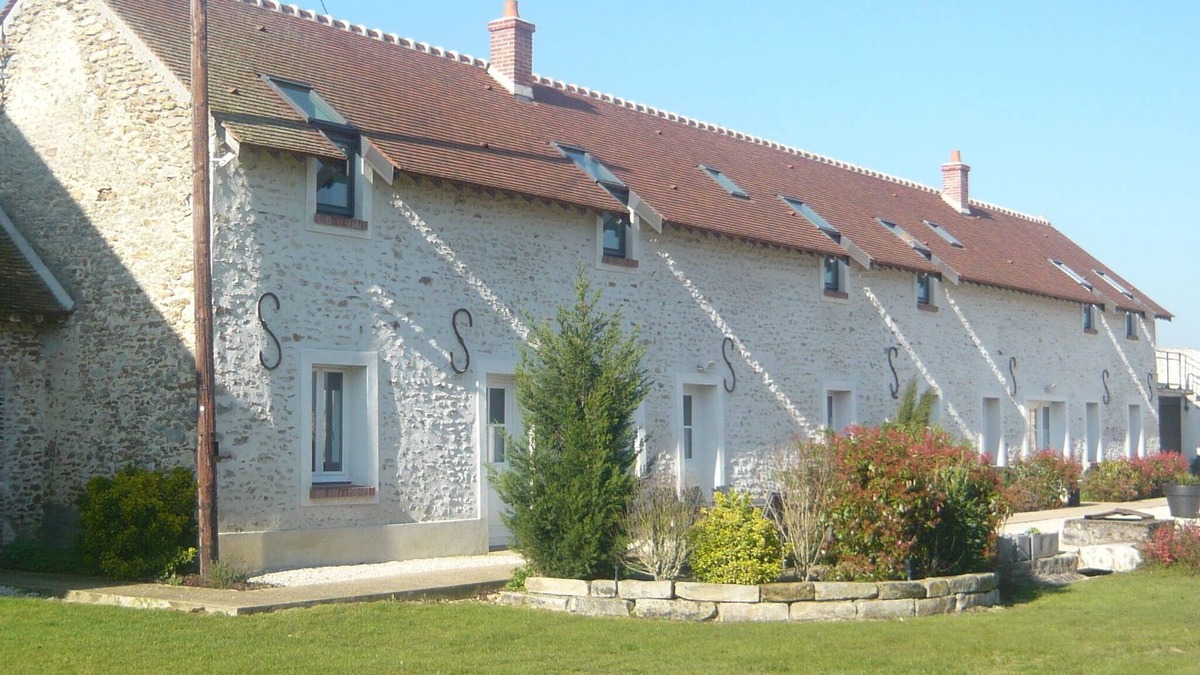 Prunay-en-Yvelines House | La Ferme de Presles "Côté Champs" - 4 ch - 10 pers in the heart of the fields