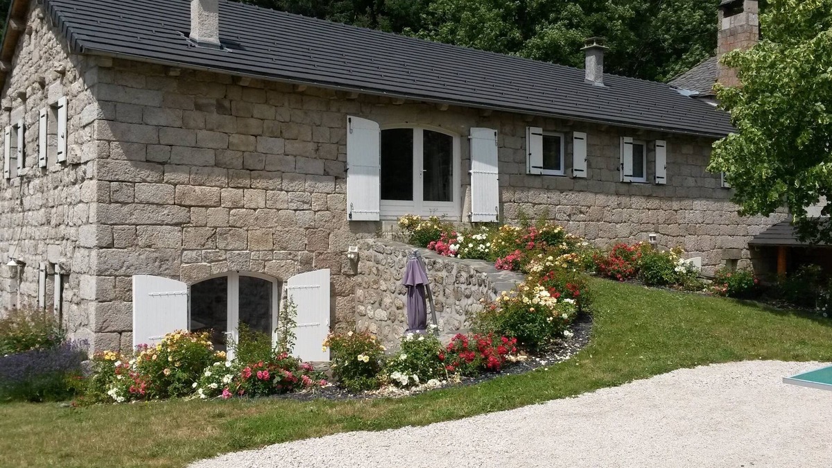 Tence House | La ferme des farios