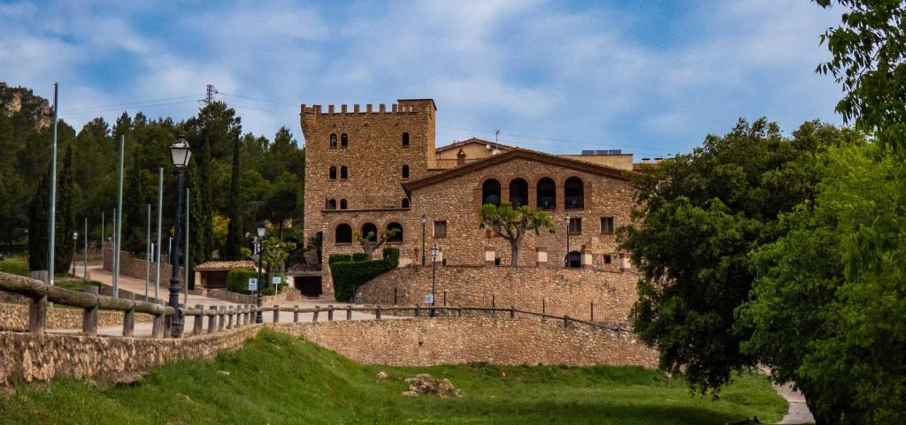 Vandellos Hotel | La Figuerola Hotel & Restaurant