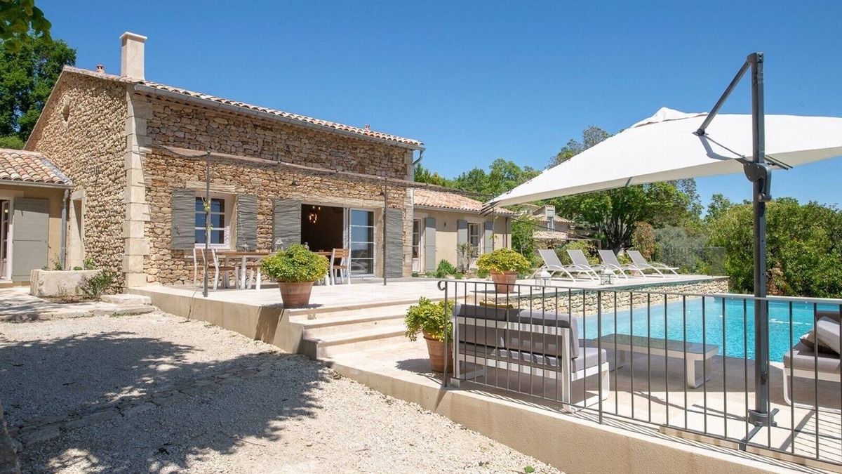Viens House | La Fontaine Basse – village rental house for 8 in Viens