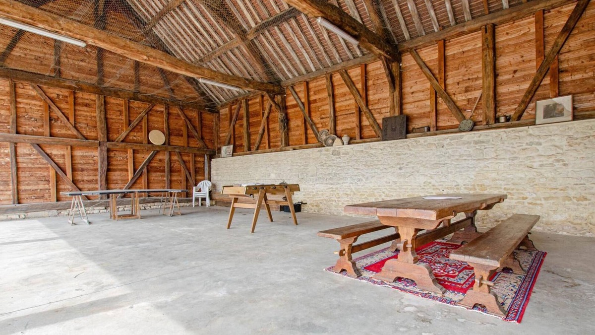 Jully-sur-Sarce House | La Fontaine Saint Louis