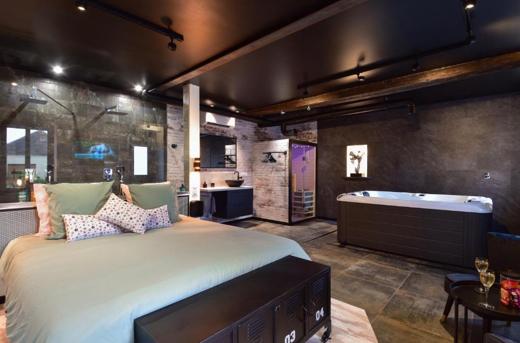 Eppe-Sauvage Apartment | La Forge By CV - Jacuzzi, Sauna, plat repas et petit déjeuner
