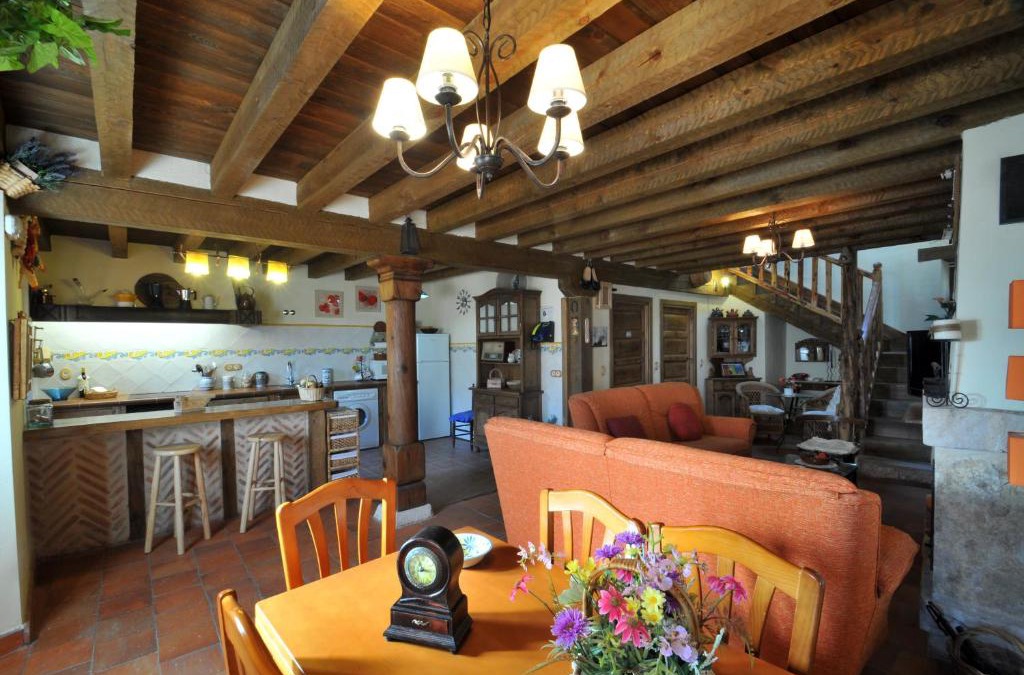 Caballar House | La Fuente de Pavia