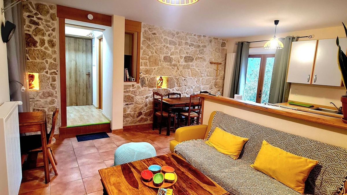 Saint-Pierre-de-Chartreuse Apartment | La Grange Doman Gîte
