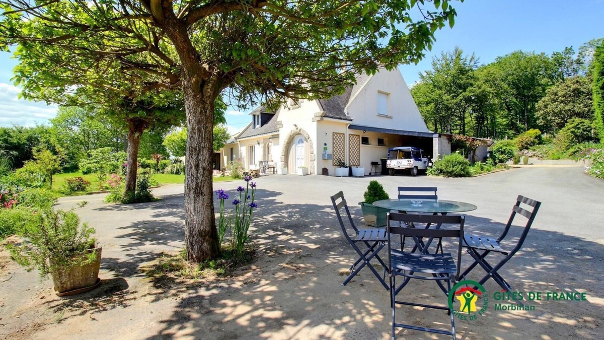 Brech House | La Gandonnière - BRECH