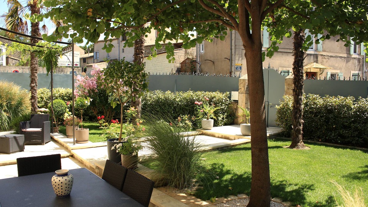 Pomas Bed & Breakfast | La Glycine Blanche