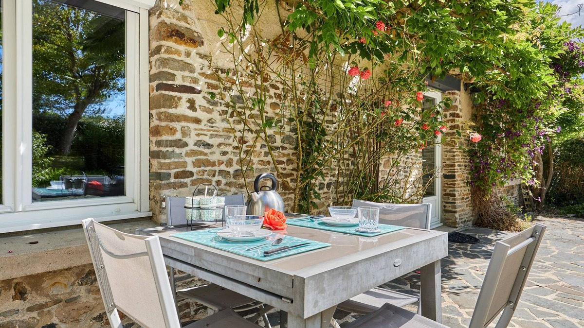 Glatigny House | La Glycine by Interhome