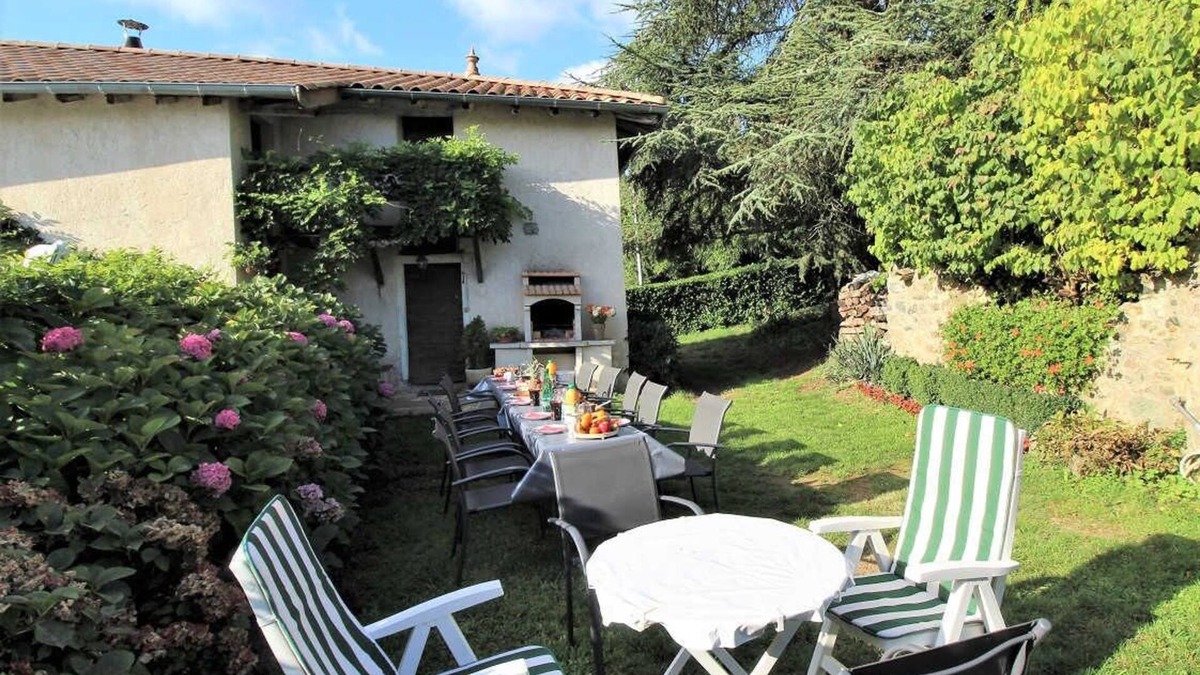 Vaux-en-Beaujolais House | La Glycine - VAUX-EN-BEAUJOLAIS