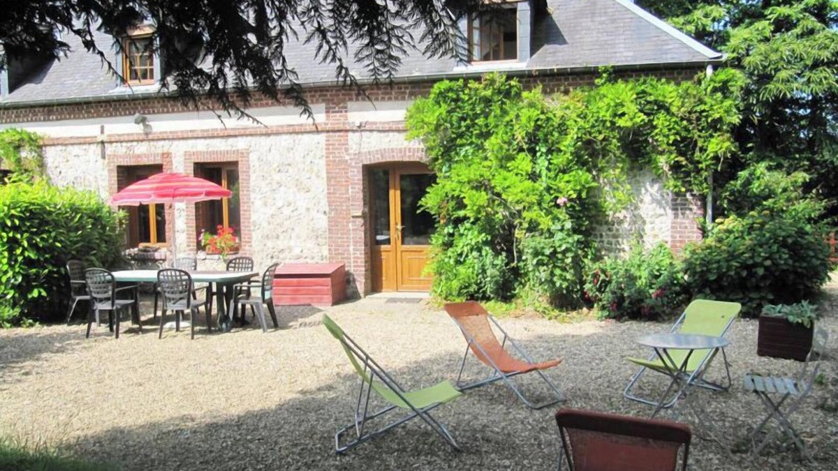 Villainville House | La Glycine - VILLAINVILLE