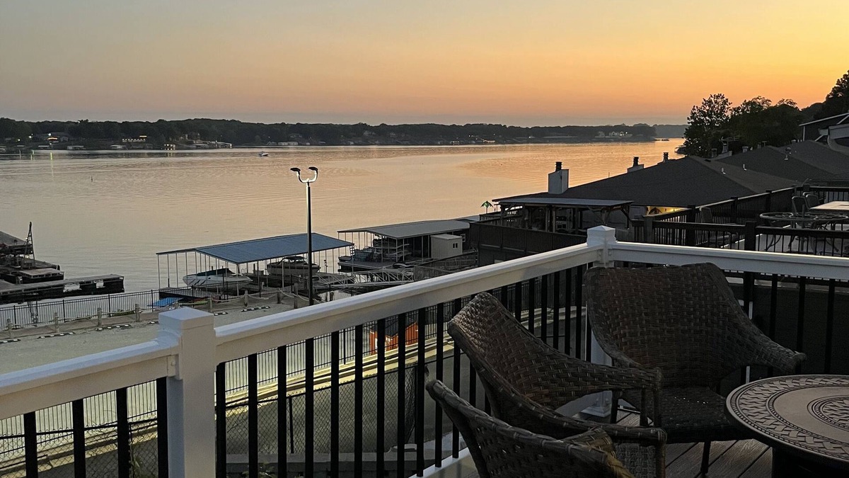 Grove Villa | La Grand! Our largest Luxury Villa overlooking Honey Creek Marina! Boat Parking!