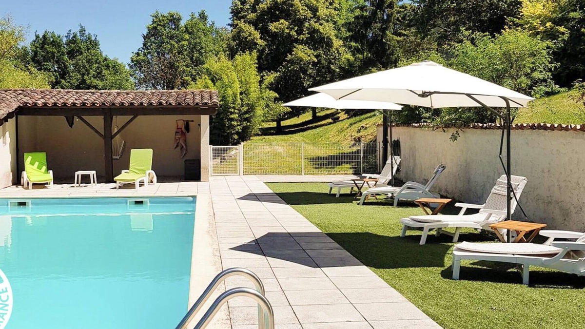 Pern House | La Grande Maison de Pern