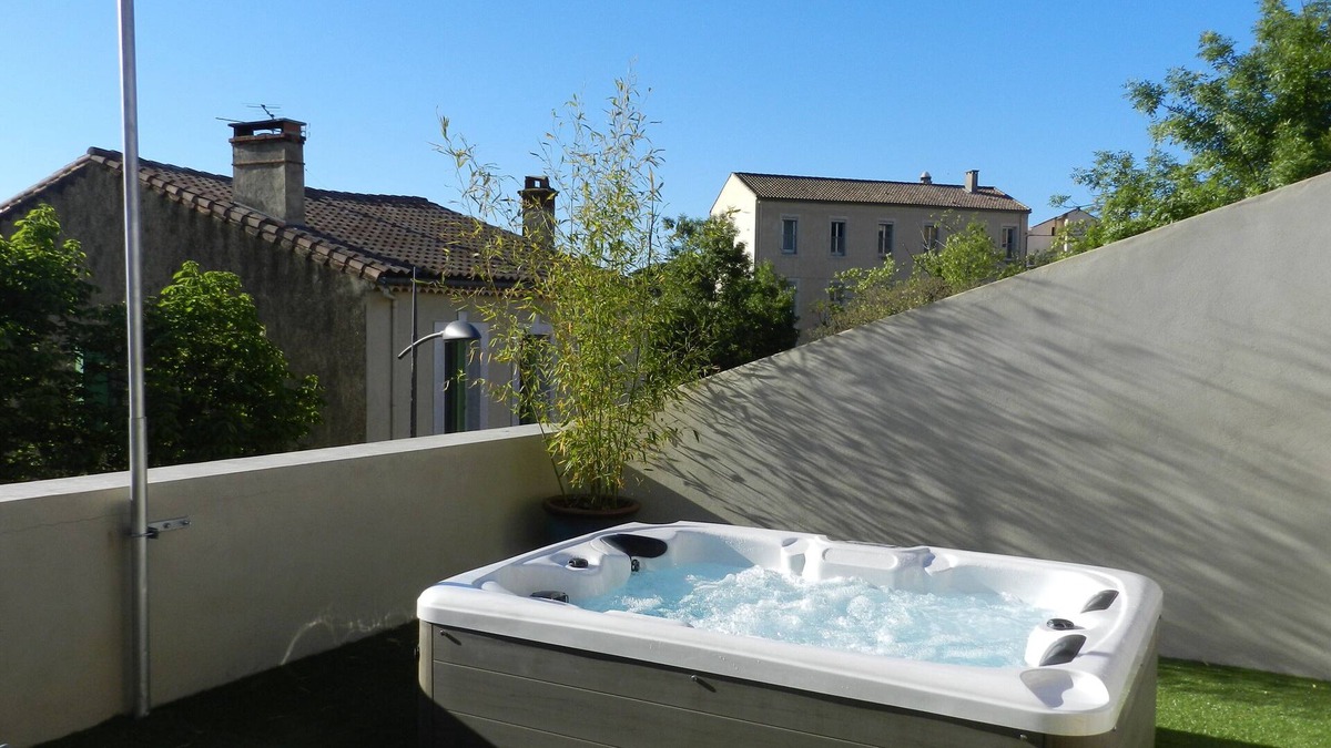 Murviel-les-Beziers Apartment | La Grange de Murviel T2 rated 4* by Étoiles de France