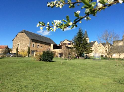 Bournazel House | LA GRANGE DU RIAL