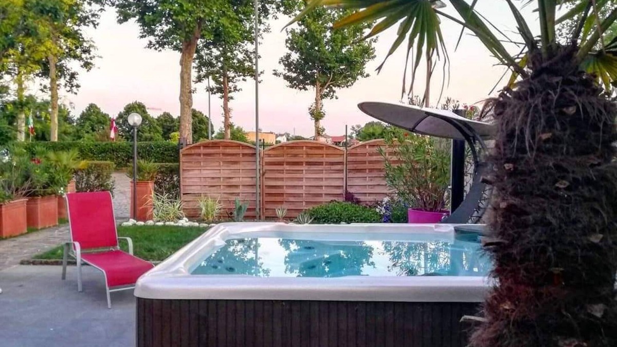 Ovest Hotel | La Grotta Hotel