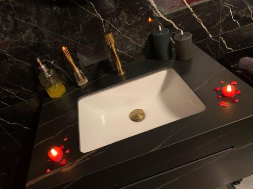 Jemeppe-sur-Meuse Apartment | La home Gold Jacuzzi