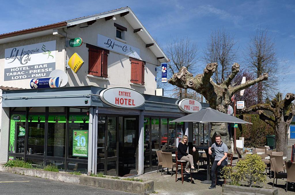 Morlaas Hotel | La Hourquie Café