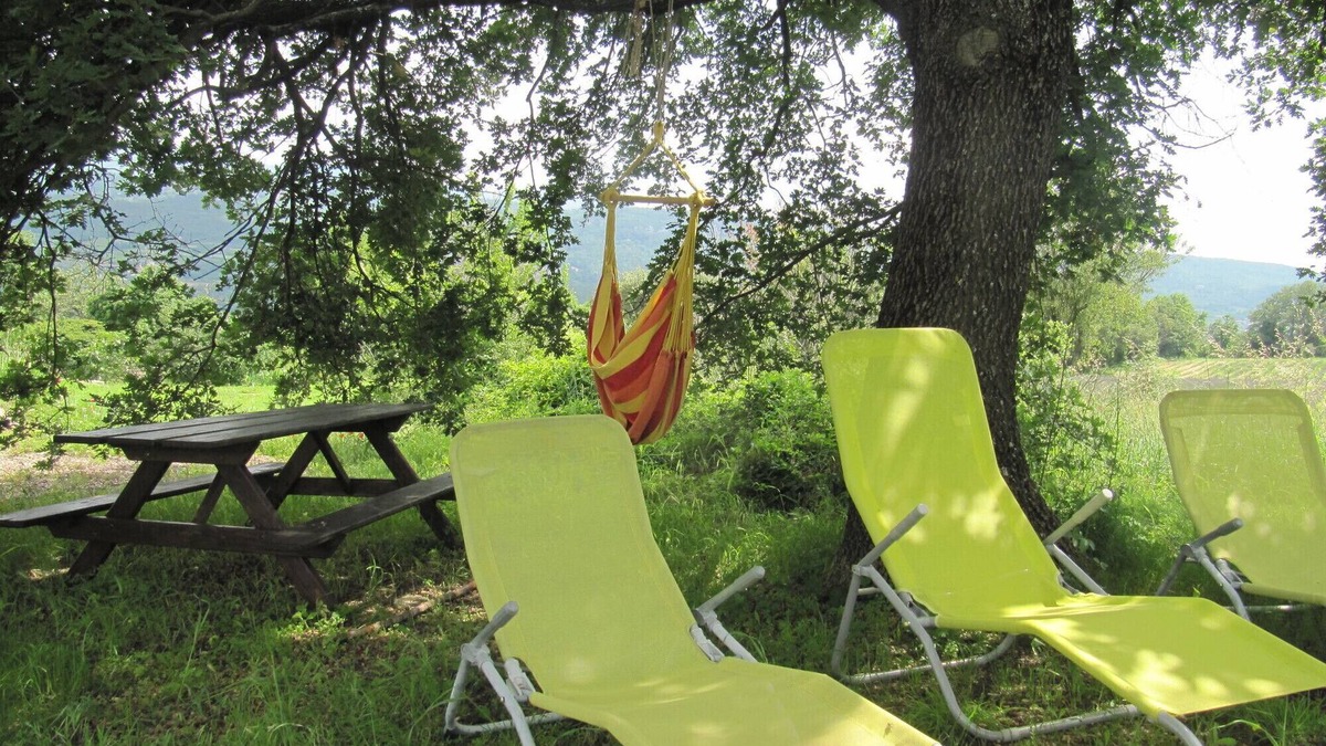 Apt Cottage | La Hulotte studio perched in Luberon