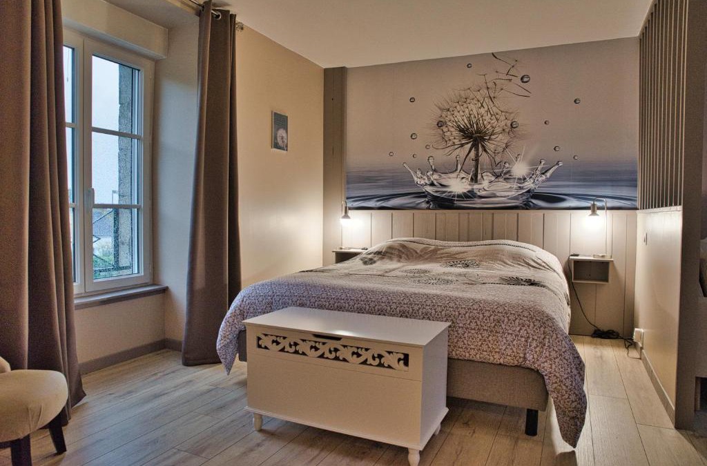 Le Cambout Bed & Breakfast | La Jacarandière