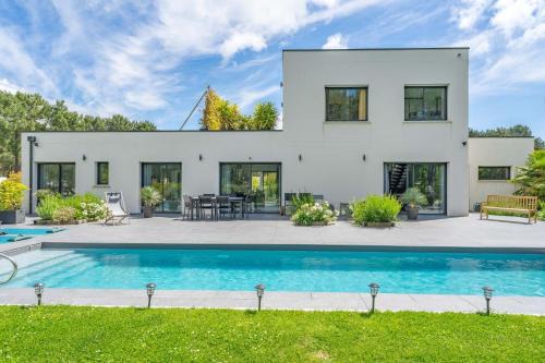 La Palmyre Villa | La Lagune