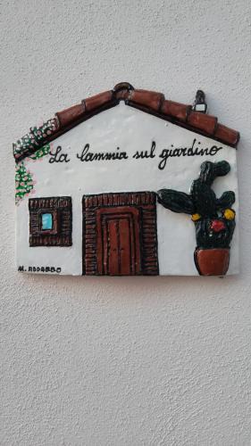 Pisticci House | La lammia sul giardino