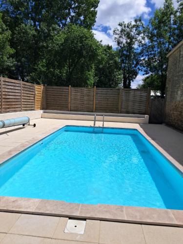 La Caillere-Saint-Hilaire House | LA LAUJÈRE IVIE - Gîte & Piscine privative