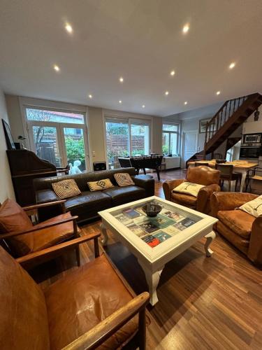 Cambrai Apartment | La Liberté, Loft 90 m2 rénové centre-ville, terrasse amenagee, jeux & parking