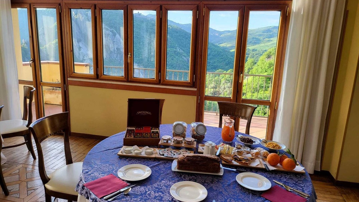 Castelmezzano Hotel | La Locanda di Castromediano