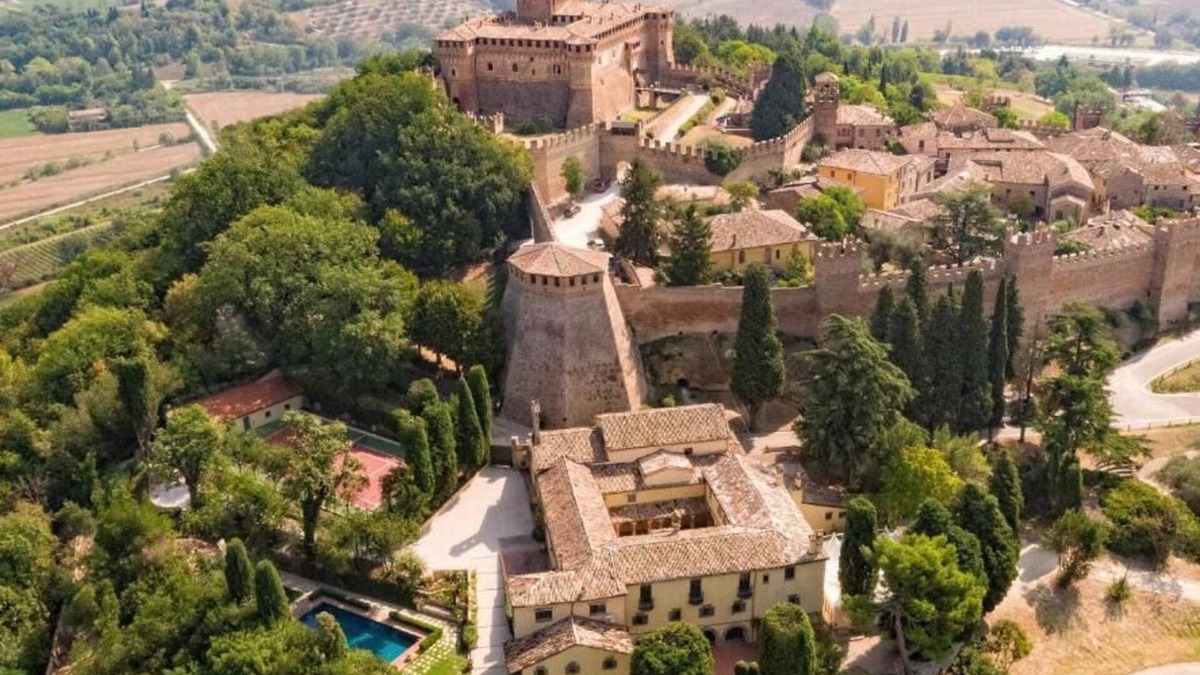 Gradara House | La Loggia Historic Resort