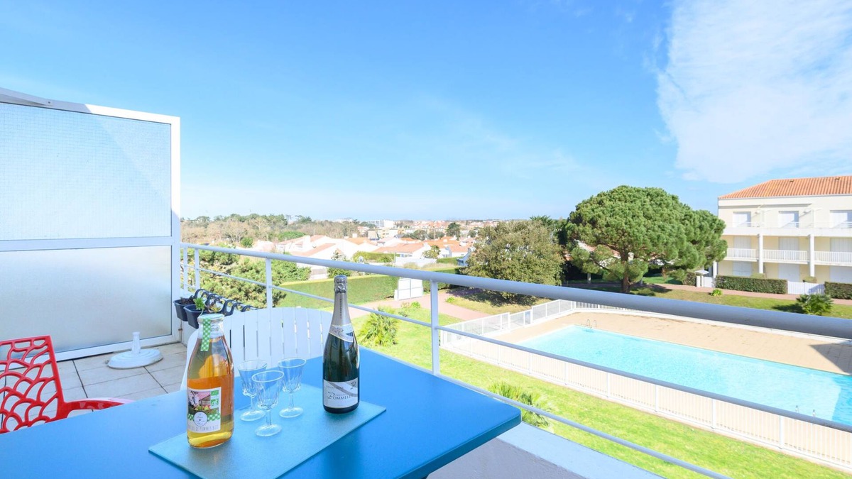 Chateau-d'Olonne Apartment | La Louisiane Balcon-Vue panoramique by Interhome