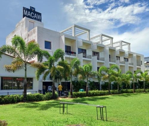 Tajpur Resort | La Macaw Resort