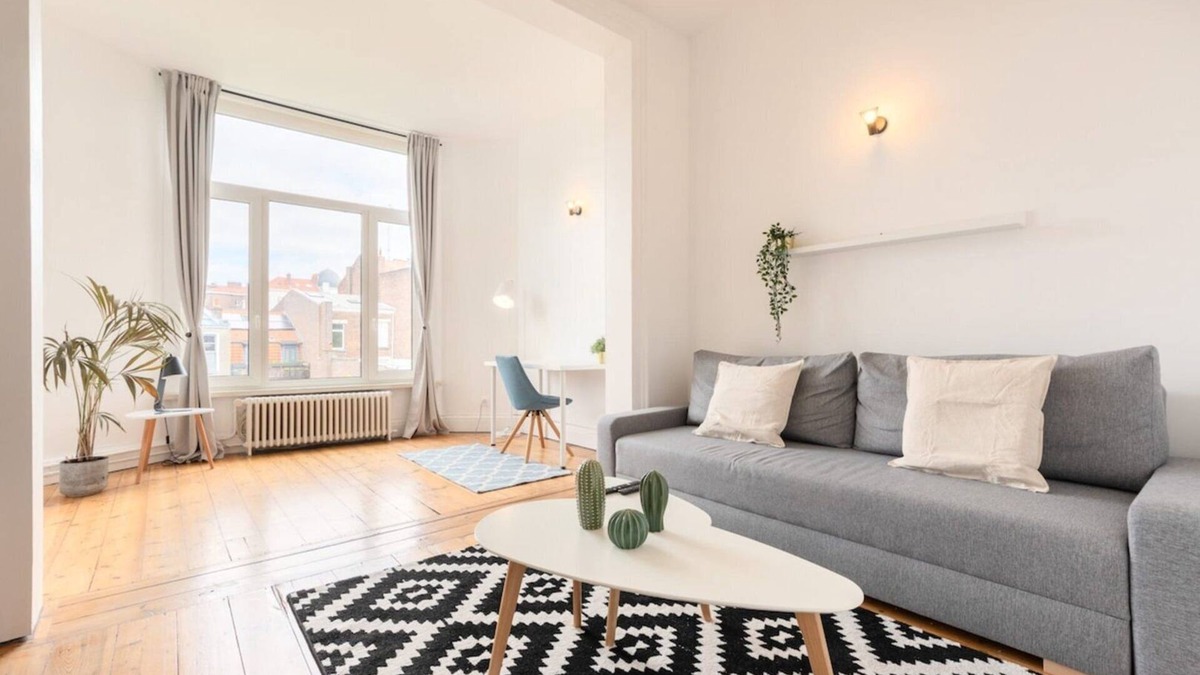 La Madeleine Apartment | La Madeleine-Beautiful bright two bedroom apart